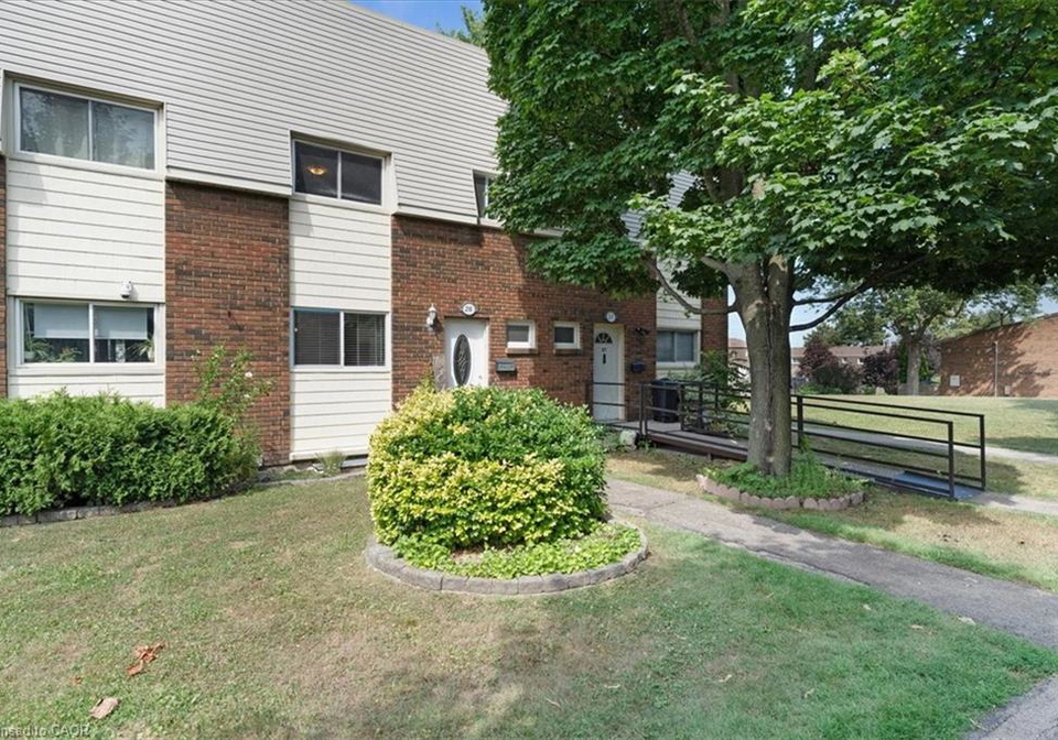 30-regent-avenue-hamilton-ontario-40767049