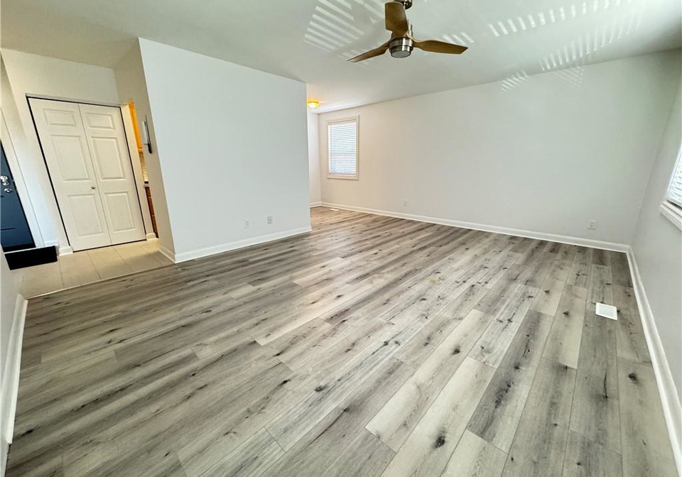 657-fennell-avenue-e-hamilton-ontario-40767057