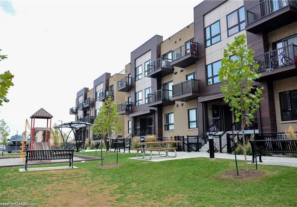 10-palace-street-kitchener-ontario-40767063