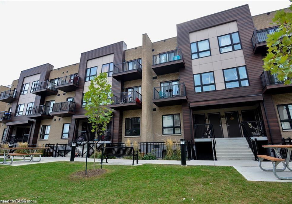 10-palace-street-kitchener-ontario-40767063