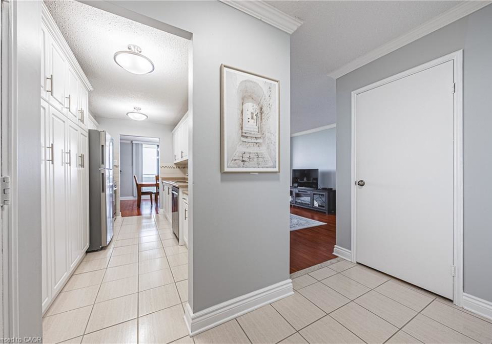 2055-upper-middle-road-brantford-ontario-40767089