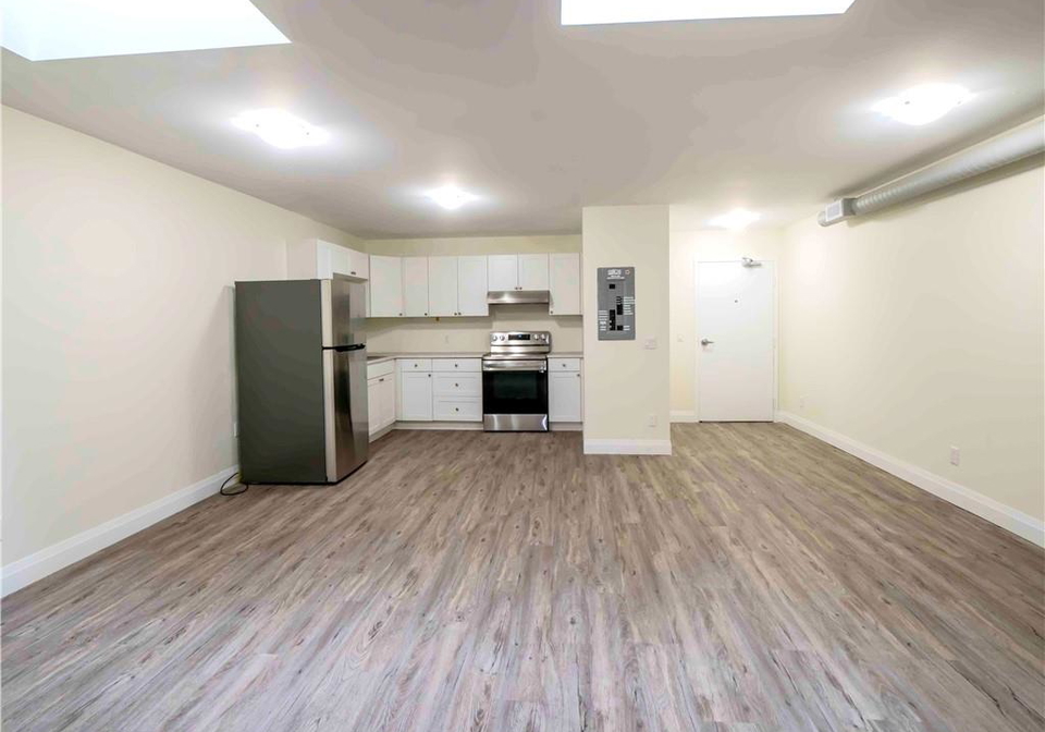 217-2b-main-street-port-dover-ontario-40767097