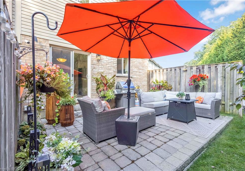7-southside-place-hamilton-ontario-40767109