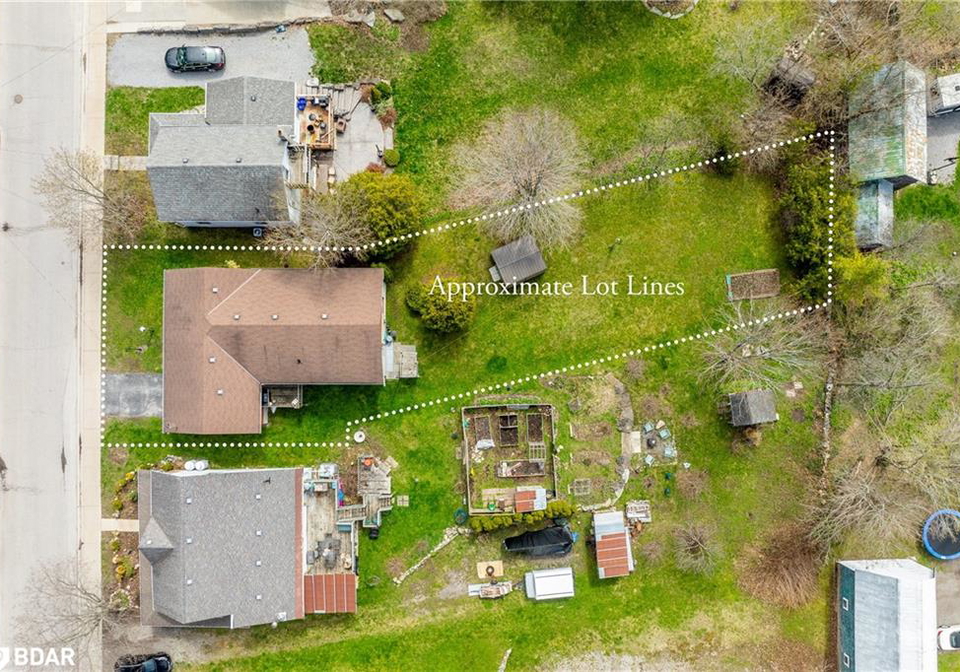 28-bond-street-e-fenelon-falls-ontario-40767112