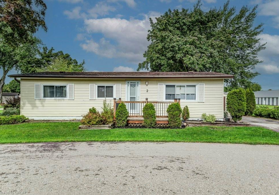 2-fairview-crescent-listowel-ontario-40767207