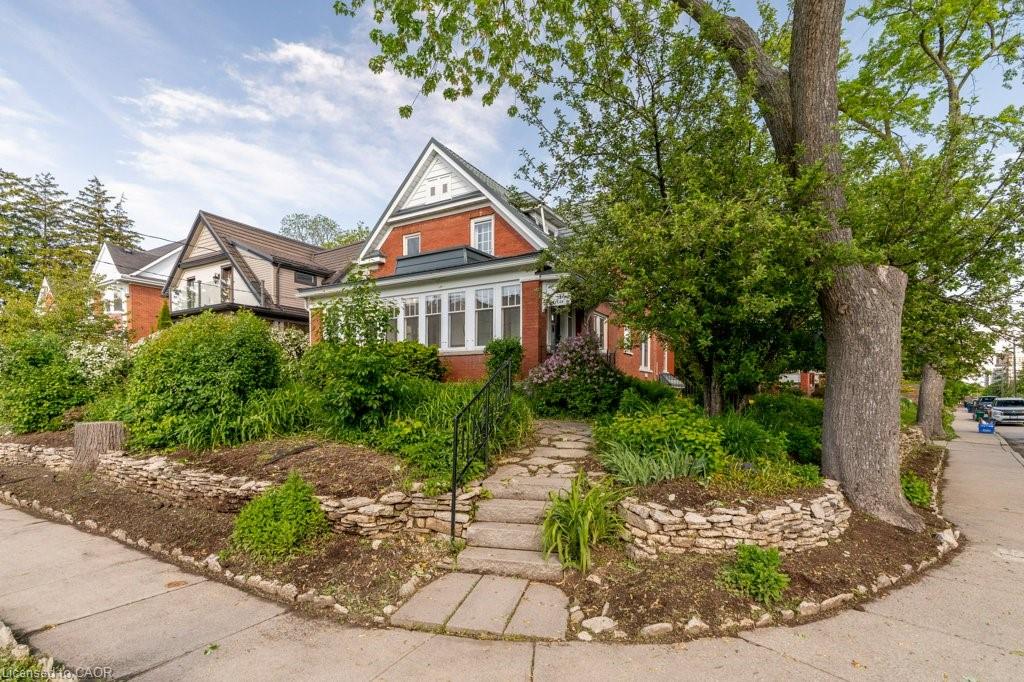 78-allen-street-e-waterloo-ontario-40767218