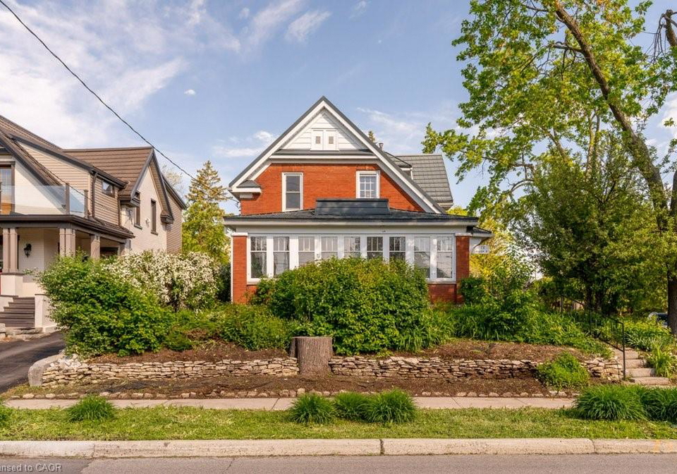 78-allen-street-e-waterloo-ontario-40767218