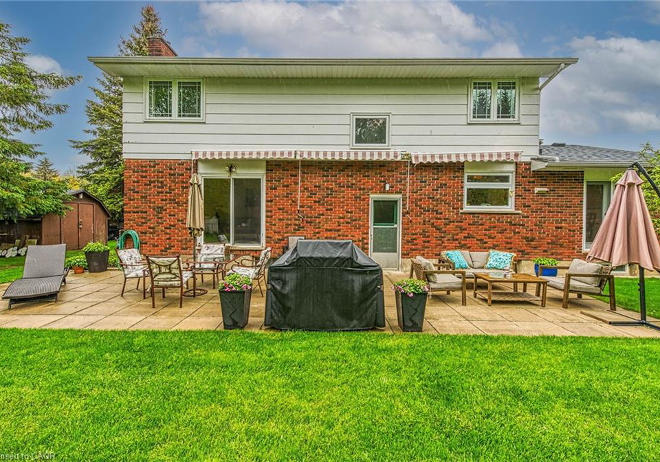 10-emily-street-port-dover-ontario-40767224