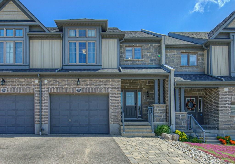 302-ginseng-street-waterloo-ontario-40767241