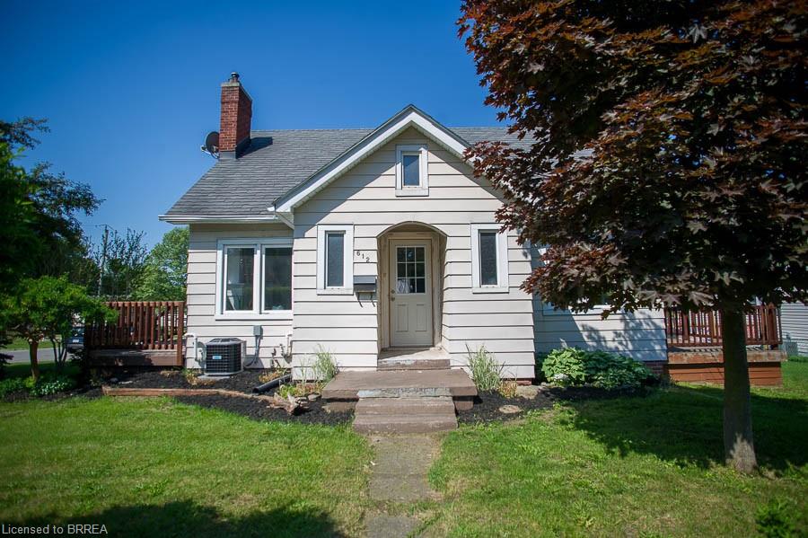 612-james-street-delhi-ontario-40767290