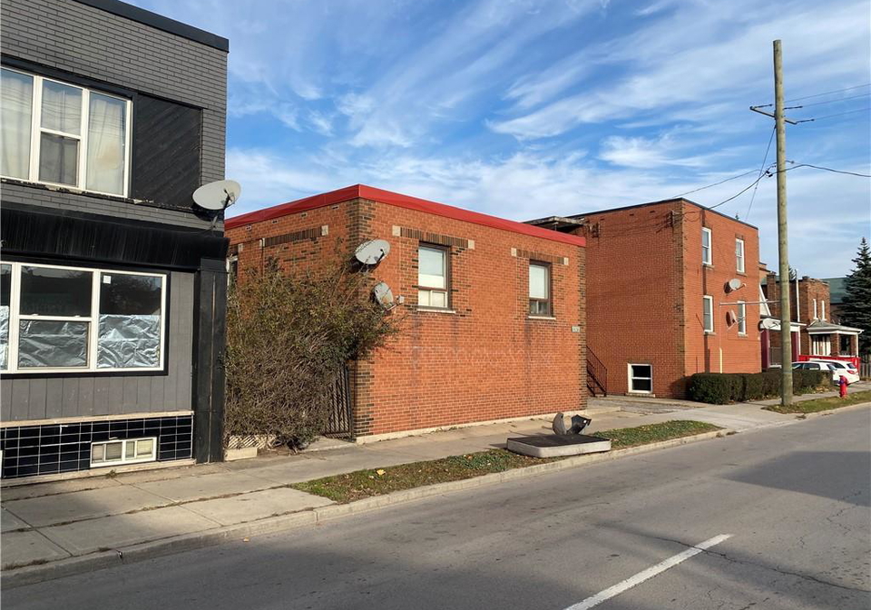 1373-barton-street-e-hamilton-ontario-40767299