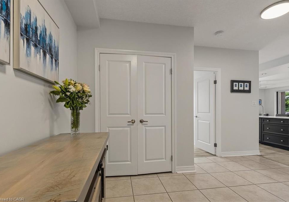 539-belmont-avenue-w-kitchener-ontario-40767420