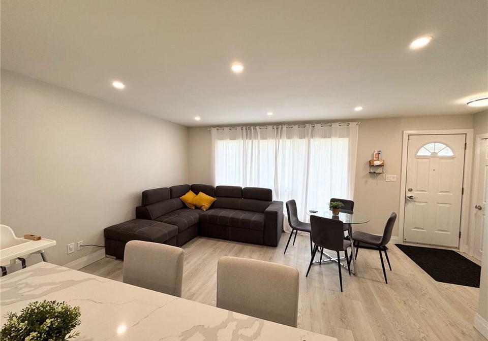 160-macassa-avenue-hamilton-ontario-40767431