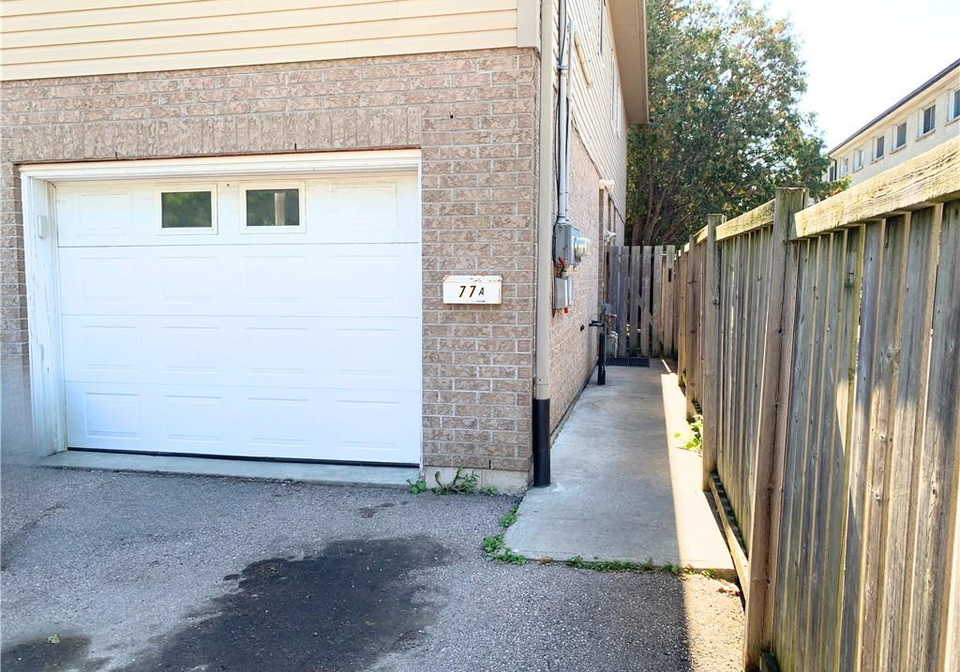 77a-florence-avenue-kitchener-ontario-40767475
