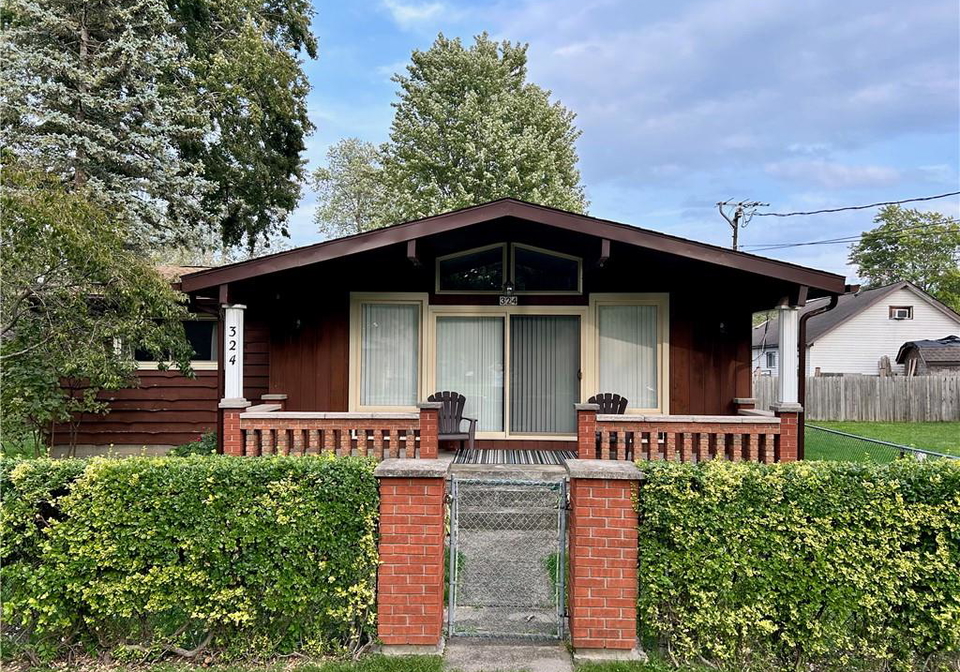 324-oakwood-avenue-crystal-beach-ontario-40767597