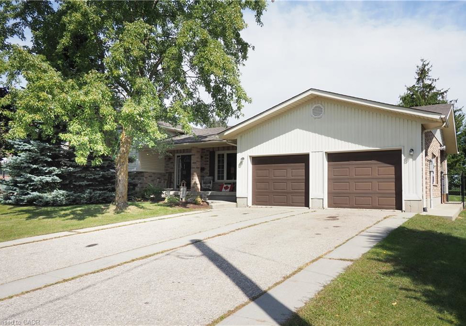1088-isabella-street-linwood-ontario-40767706