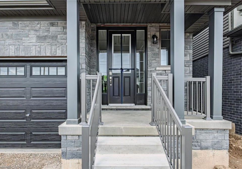 74-ralph-newbrooke-circle-paris-ontario-40767715