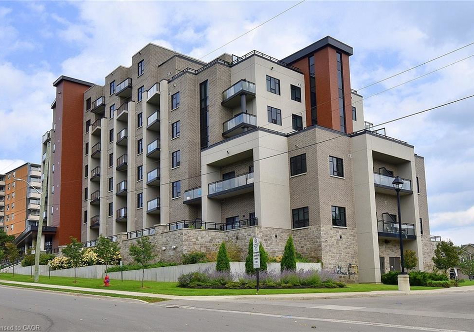 30-hamilton-street-s-waterdown-ontario-40767782