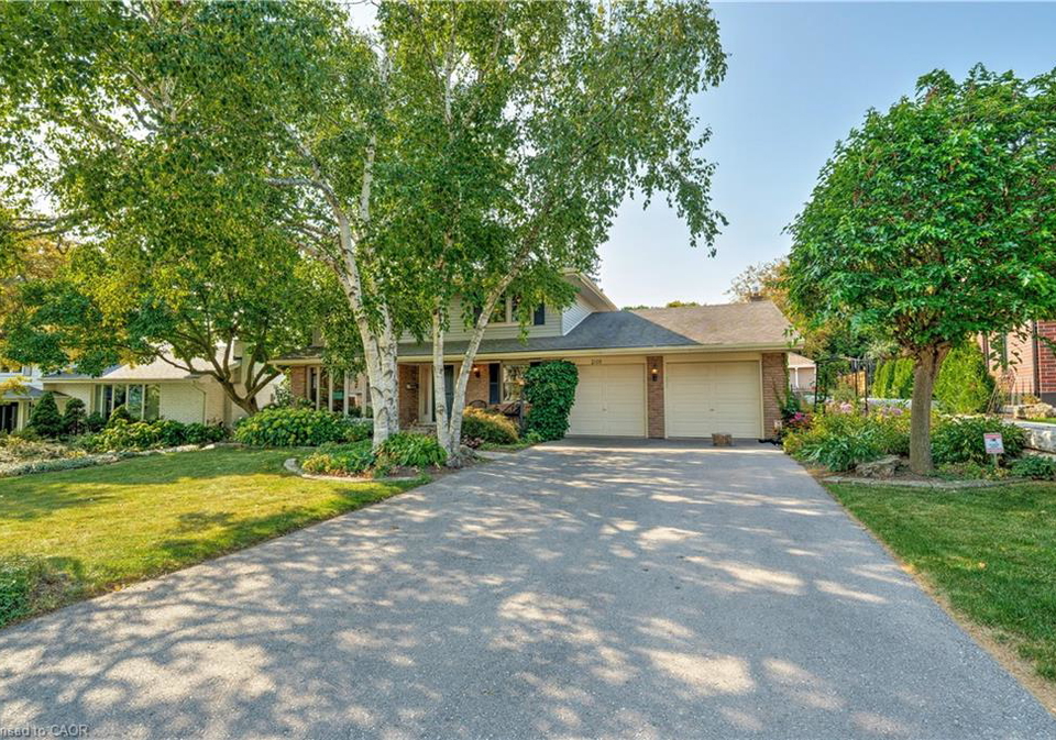 2118-agincourt-crescent-burlington-ontario-40767784