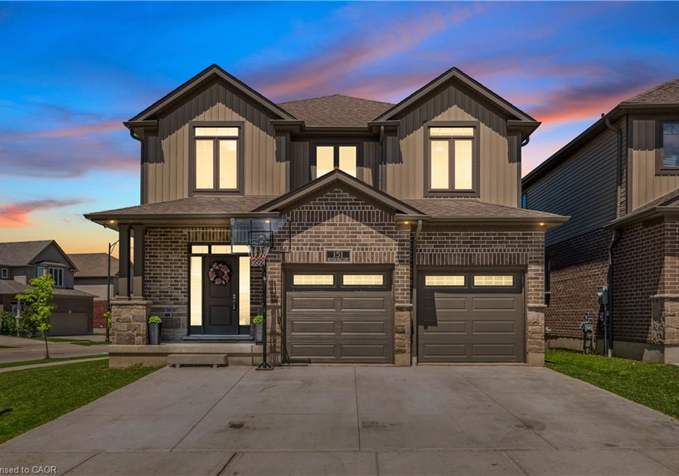 151-mountain-holly-court-waterloo-ontario-40767793