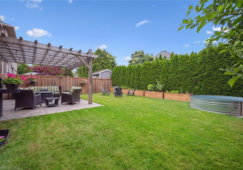 38-surrey-drive-ancaster-ontario-40767802