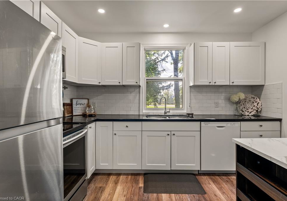 19-currie-street-st-catharines-ontario-40767807