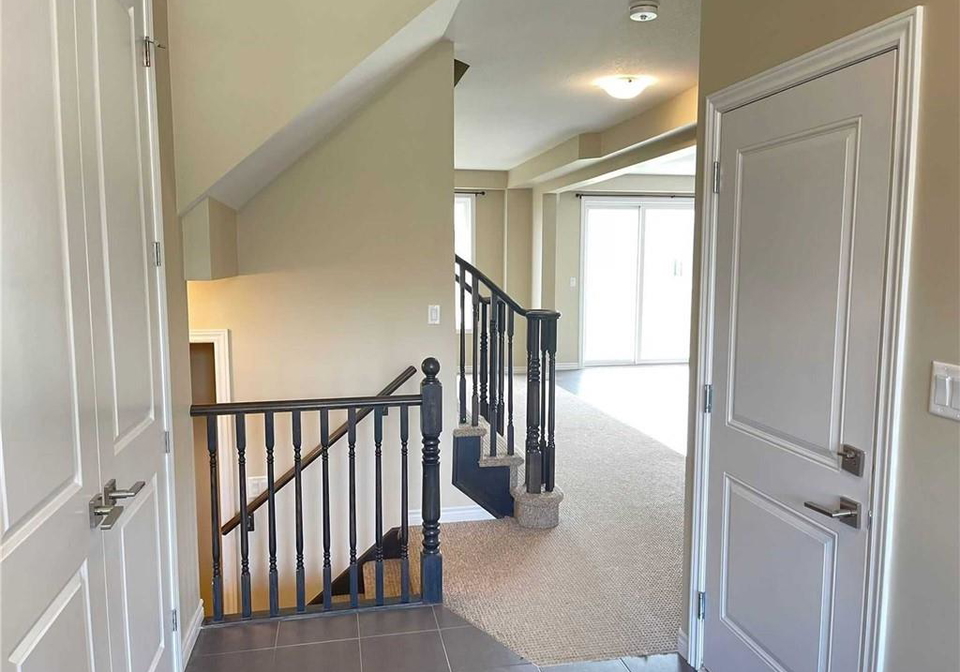 21-vic-chambers-place-paris-ontario-40767819