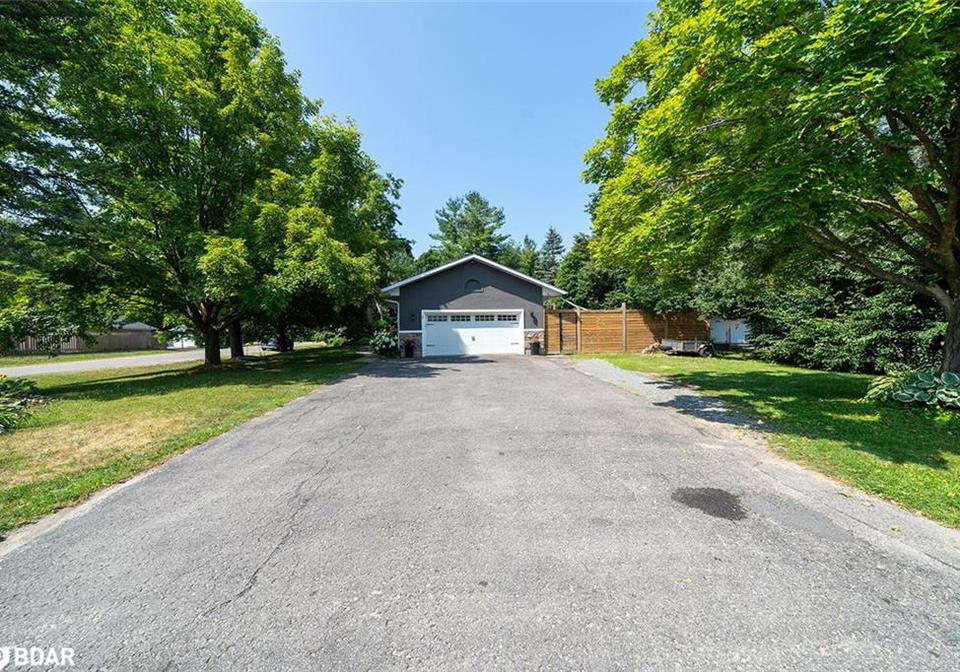 2-noraline-avenue-midhurst-ontario-40767844