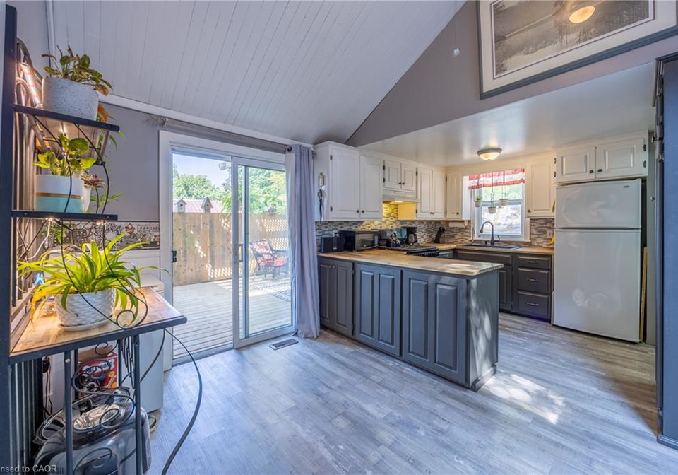 2036-main-street-walsingham-ontario-40767885