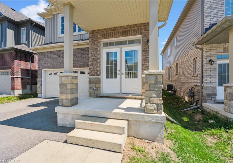 33-henry-maracle-street-ayr-ontario-40767915