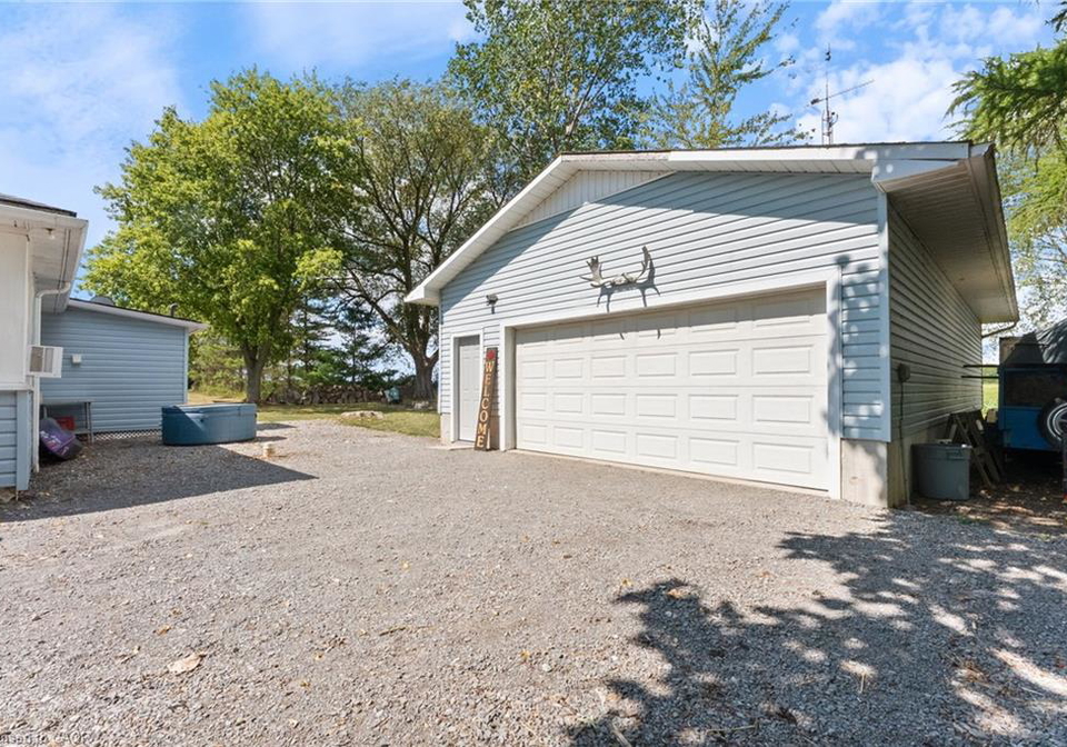 1175-lakeshore-road-selkirk-ontario-40767917