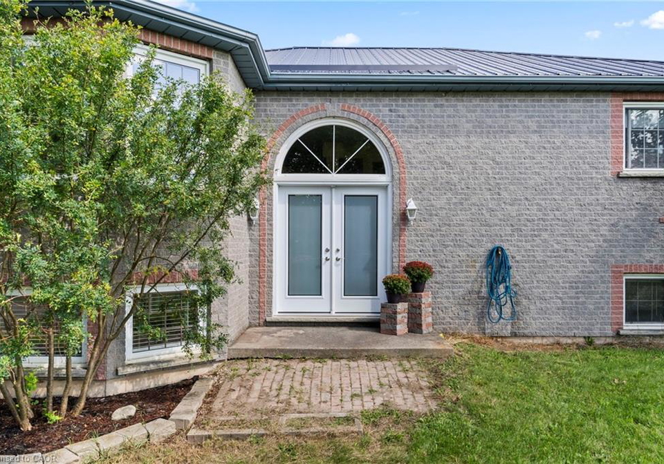 8893-school-road-7-palmerston-ontario-40767953