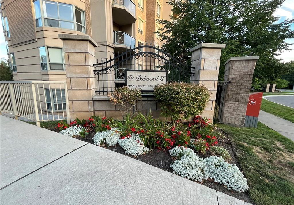 2085-amherst-heights-drive-burlington-ontario-40767969