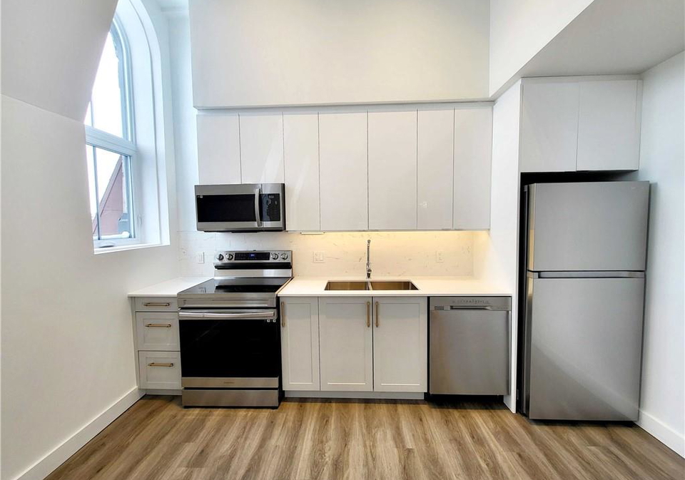 75-huron-street-new-hamburg-ontario-40768082