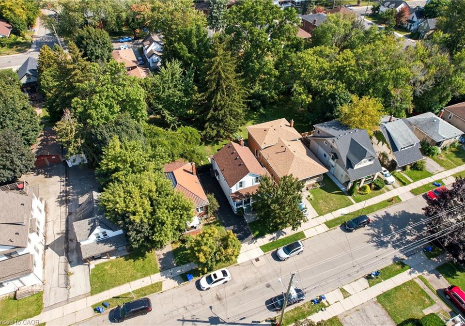 33-broadway-avenue-hamilton-ontario-40768087