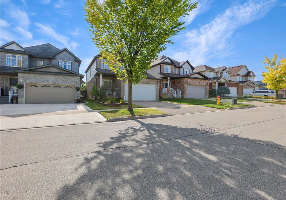 36-lemon-grass-street-kitchener-ontario-40768099