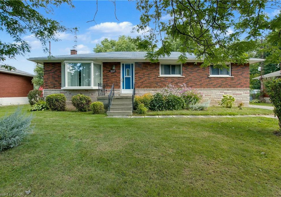 9840-dickenson-road-w-mount-hope-ontario-40768125