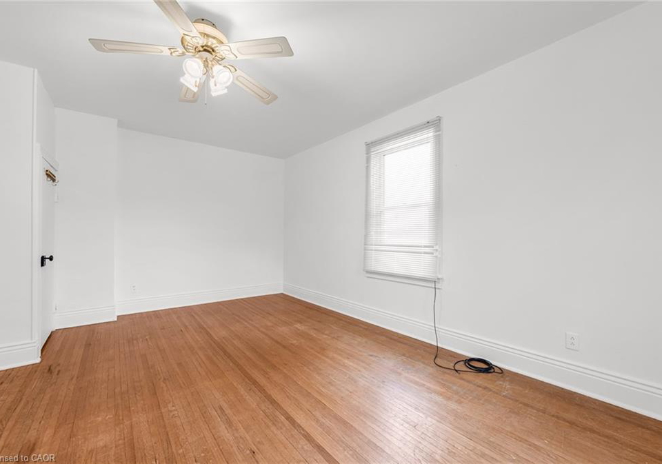 23-elm-street-grimsby-ontario-40768154