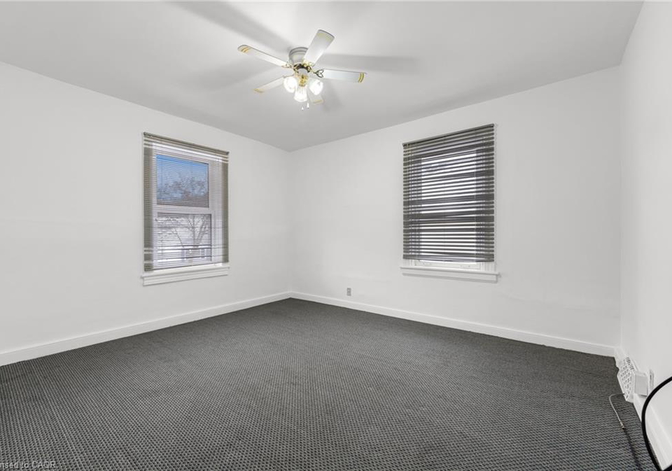 23-elm-street-grimsby-ontario-40768154