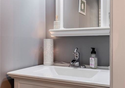 15-buttercup-crescent-waterdown-ontario-40768155