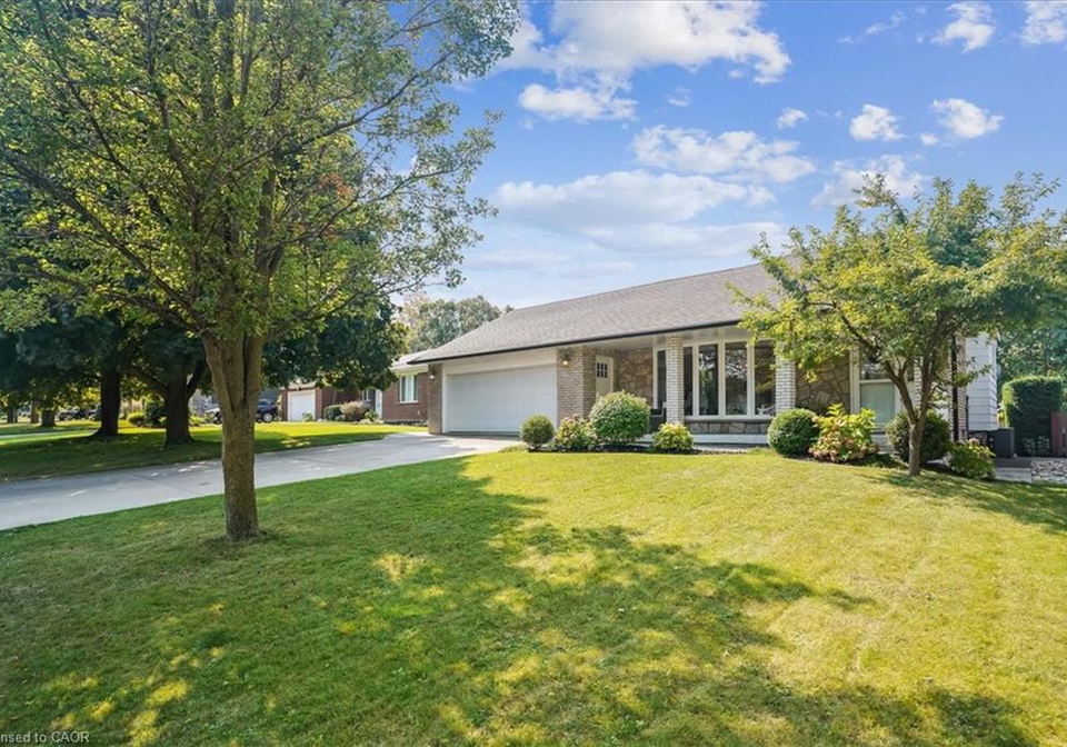 70-country-club-drive-hamilton-ontario-40768182