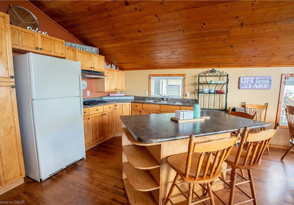 1102-front-road-st-williams-ontario-40768199