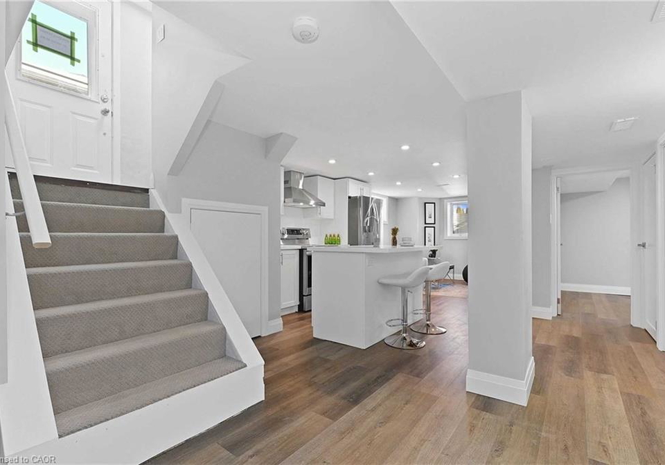 502-upper-sherman-avenue-hamilton-ontario-40768215