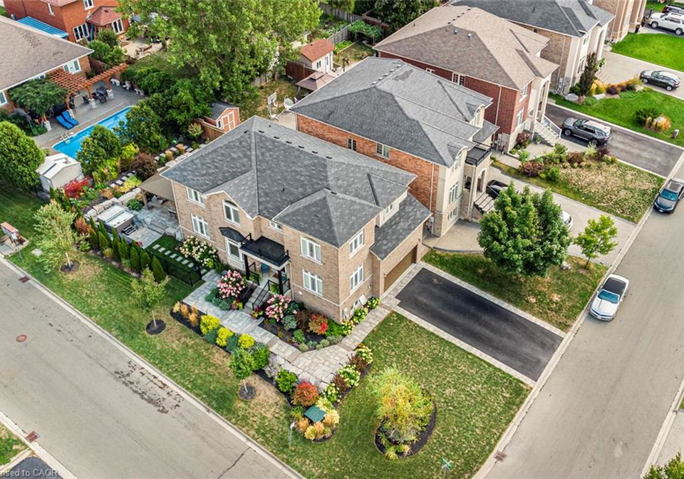 3-copperhill-court-hamilton-ontario-40768229