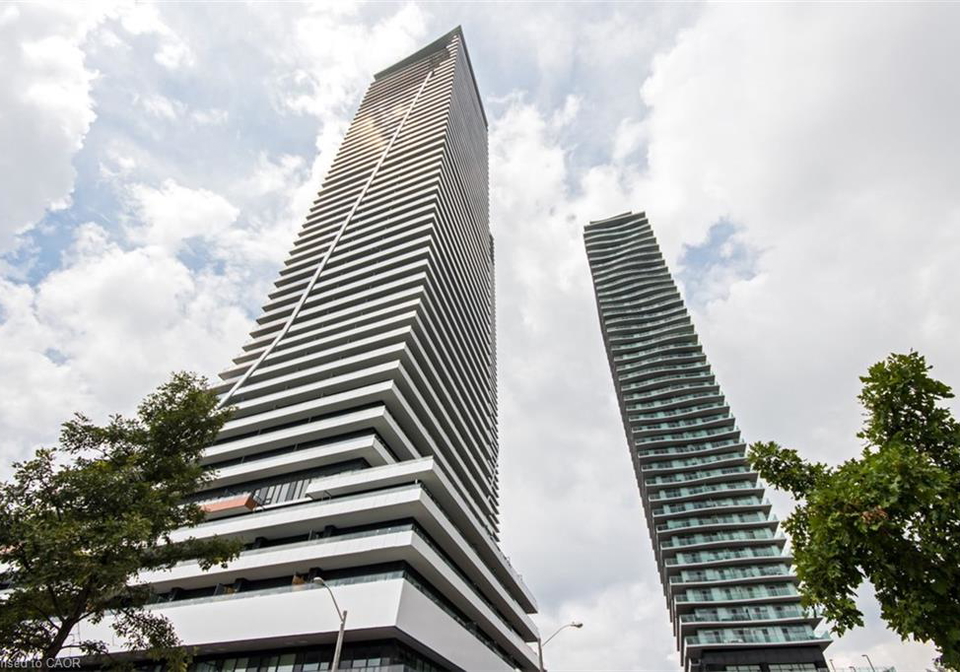 20-shore-breeze-drive-toronto-ontario-40768269
