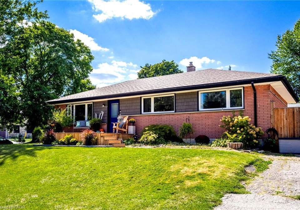 31-charles-street-paris-ontario-40768283