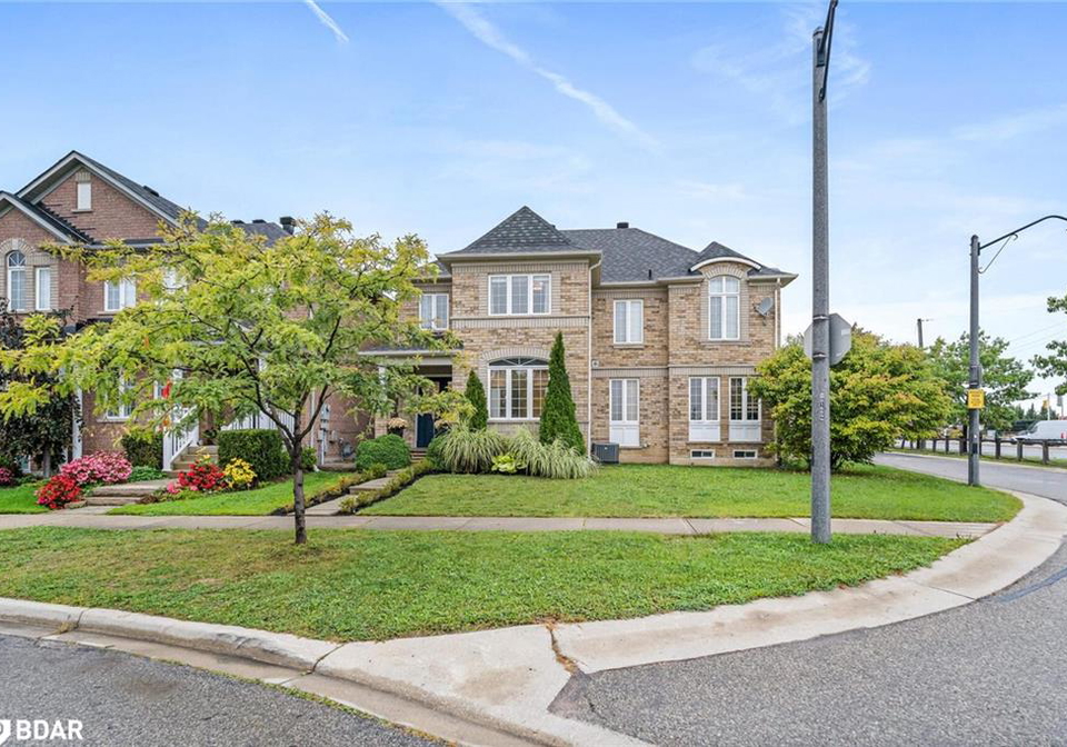 17-snowberry-crescent-georgetown-ontario-40768329