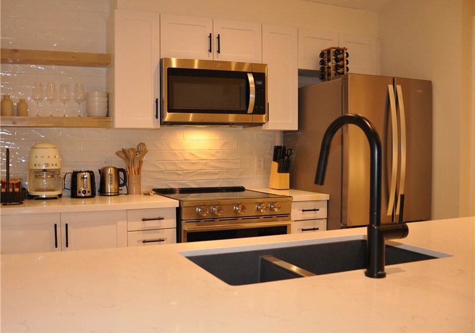 380-melvin-avenue-hamilton-ontario-40768381