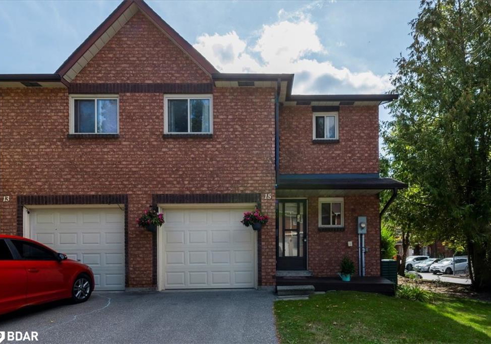 15-shadowood-road-barrie-ontario-40768411