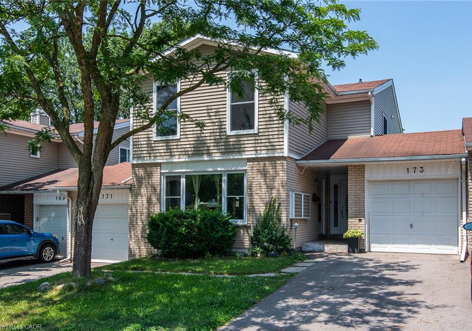 173-silver-aspen-crescent-kitchener-ontario-40768447